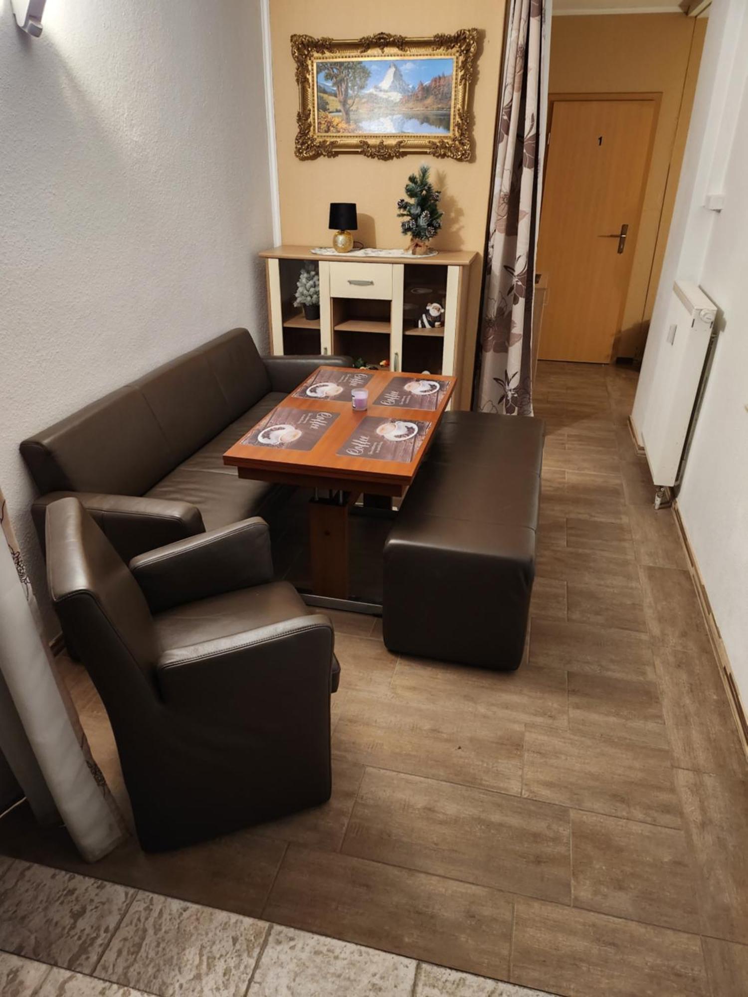 Halle, Top -Preise, 79 Qm Sd Fewo, Eg, Wahlweise Mit 1- 3 Dz, Tv Lounge, Kueche, Bad Wc Einfach Und Gut, Langzeitmieter Vb Preise Halle  Buitenkant foto