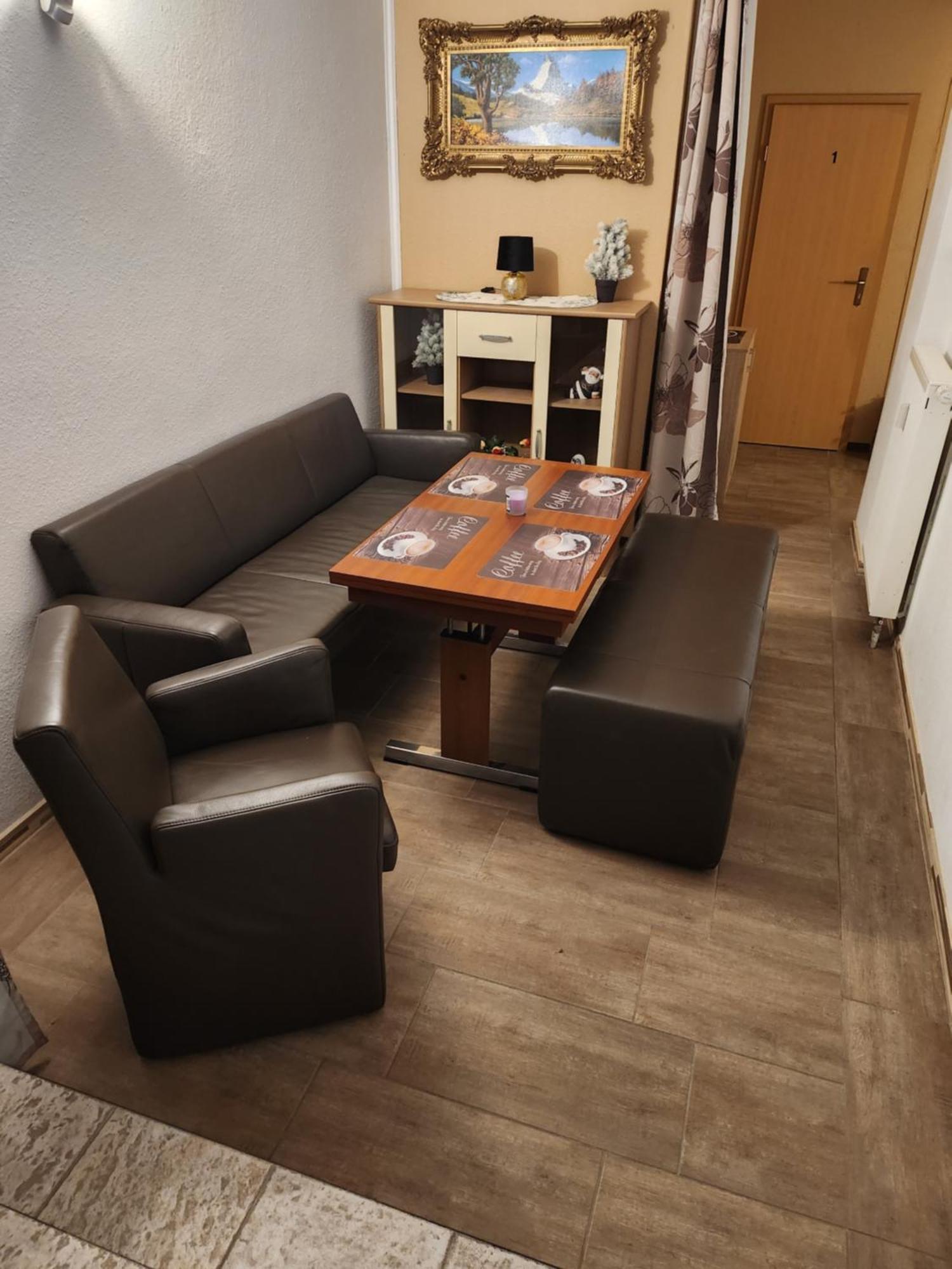 Halle, Top -Preise, 79 Qm Sd Fewo, Eg, Wahlweise Mit 1- 3 Dz, Tv Lounge, Kueche, Bad Wc Einfach Und Gut, Langzeitmieter Vb Preise Halle  Buitenkant foto