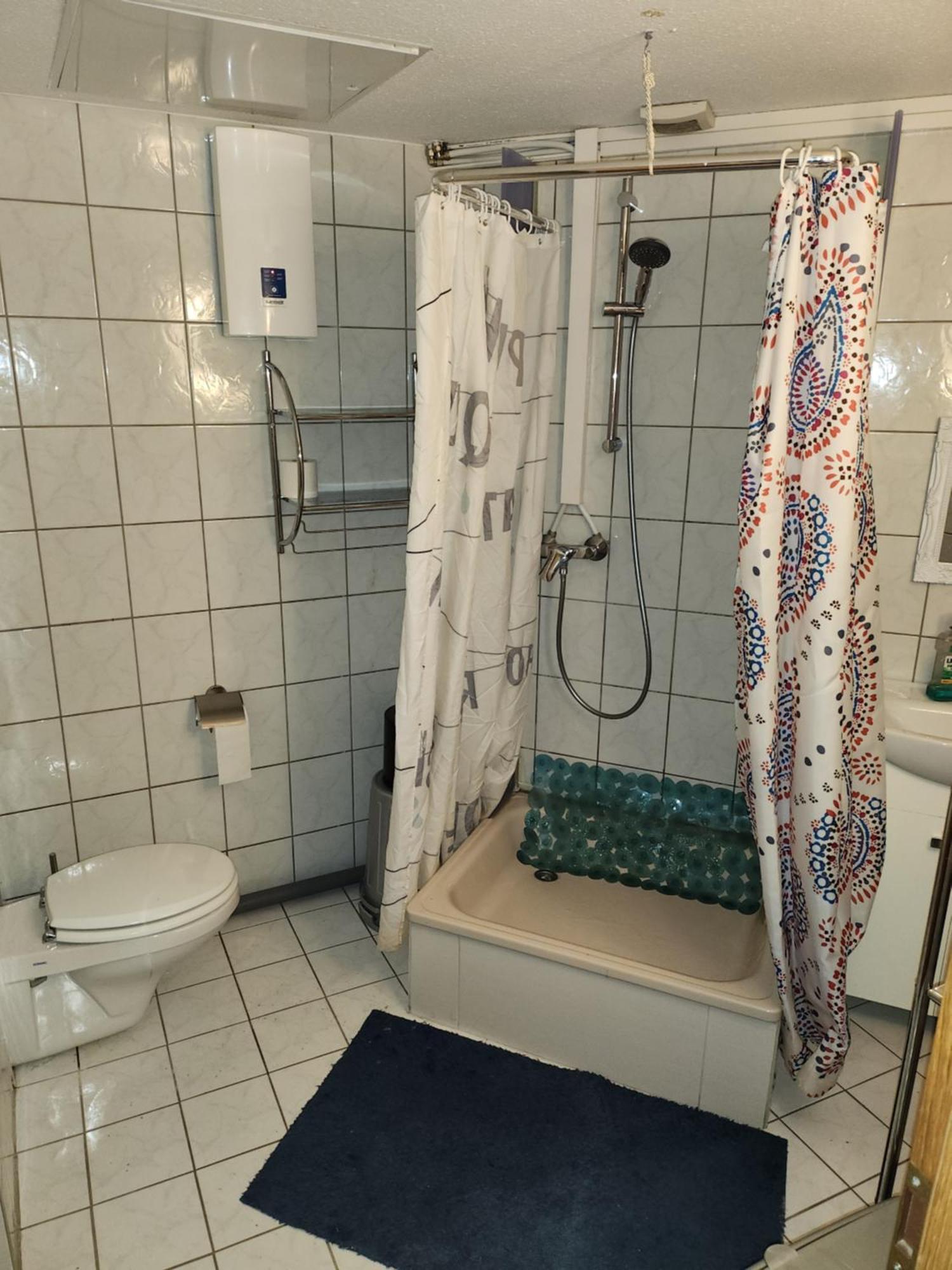 Halle, Top -Preise, 79 Qm Sd Fewo, Eg, Wahlweise Mit 1- 3 Dz, Tv Lounge, Kueche, Bad Wc Einfach Und Gut, Langzeitmieter Vb Preise Halle  Buitenkant foto
